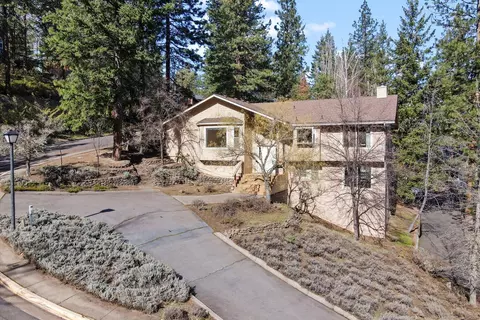 925 Morton St, Ashland, OR 97520