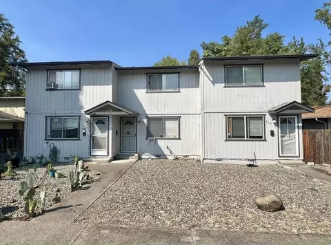506 SE J St, Grants Pass, OR 97526