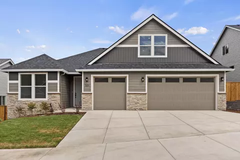 321 Arrowhead Trl #490, Eagle Point, OR 97524