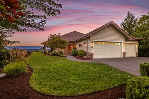 209 Westridge Dr, Grants Pass, OR 97526