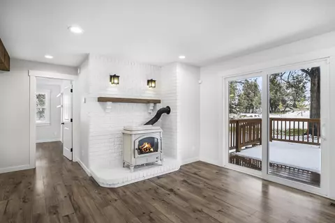 Living - 22135 Neff Rd, Bend, OR 97701 photo 1 of 1