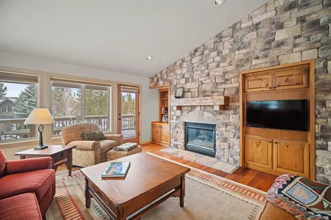 17620 Muir Ln, Sunriver, OR 97707