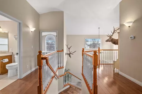 Entry Way - 531 Ridgeway Ave, Central Point, OR 97502 photo 2 of 2