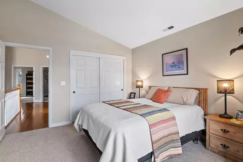 Bedroom - 531 Ridgeway Ave, Central Point, OR 97502 photo 6 of 9