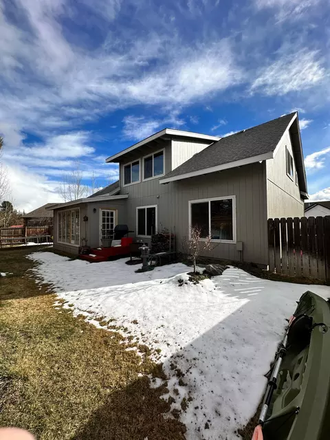 3350 NE Collier Ct, Bend, OR 97701 photo 2
