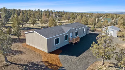 5064 SE Pawnee Loop, Prineville, OR 97754