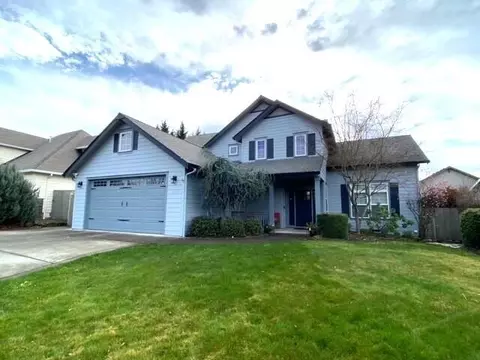 3616 Calle Vista Dr, Medford, OR 97504