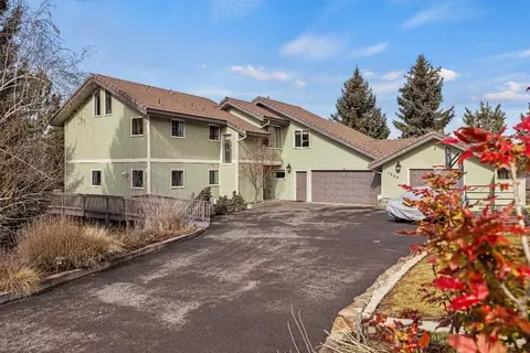1200 Arrowhead Rd, Klamath Falls, OR 97601