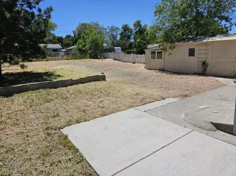 474 4th St, Metolius, OR 97741 photo 2