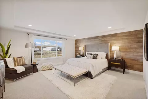 Bedroom - 1226 Stonegate Dr #329, Eagle Point, OR 97524 photo 1 of 6