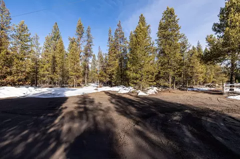 16510 S La Pine Dr, La Pine, OR 97739