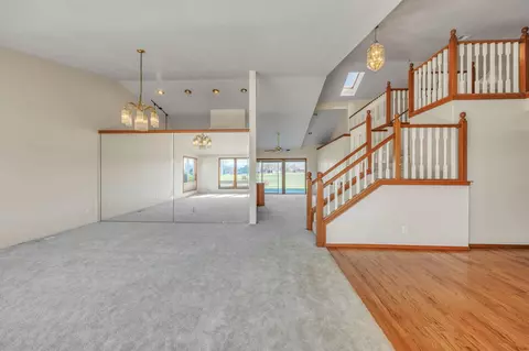 Living - 159 Pine Lake Dr, Eagle Point, OR 97524 photo 2 of 4