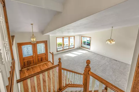 Entry Way - 159 Pine Lake Dr, Eagle Point, OR 97524 photo 1 of 1