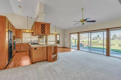 Kitchen - 159 Pine Lake Dr, Eagle Point, OR 97524 photo 1 of 6