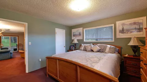 Bedroom - 207 Danconia Dr, Trail, OR 97541 photo 3 of 4