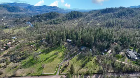 View/Area - 207 Danconia Dr, Trail, OR 97541 photo 5 of 10