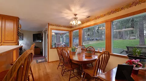 Dining - 207 Danconia Dr, Trail, OR 97541 photo 2 of 3