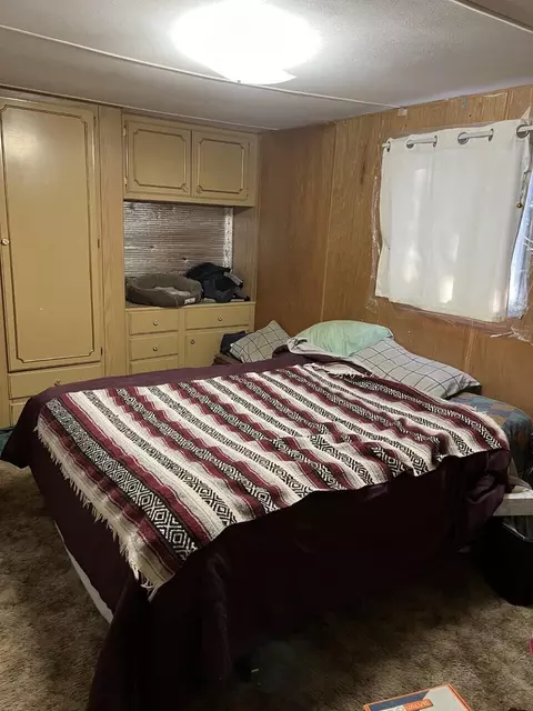 Bedroom - 16151 South Dr, La Pine, OR 97739 photo 2 of 2