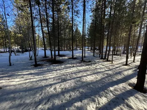 View/Area - 16151 South Dr, La Pine, OR 97739 photo 4 of 6
