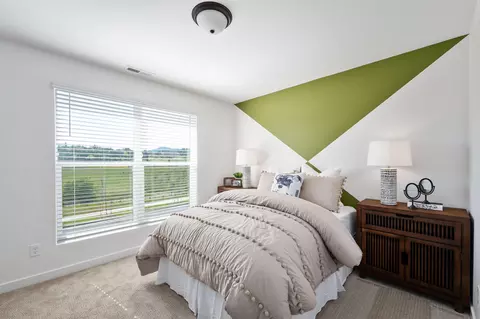 Bedroom - 1232 Stonegate Dr #460, Eagle Point, OR 97524 photo 11 of 11
