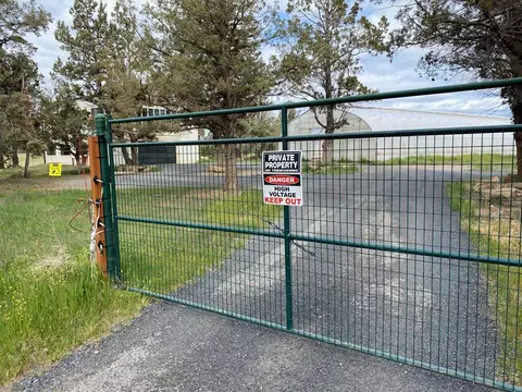 View/Area - Undisclosed, Bend, OR 97703 photo 3 of 3