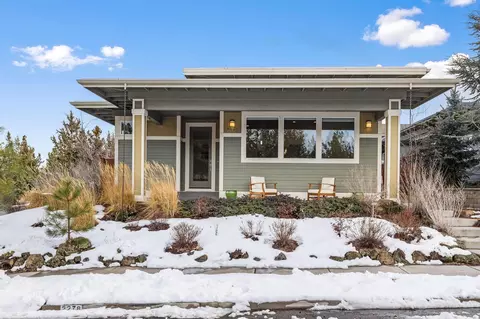 2278 NW Lakeside Pl, Bend, OR 97703