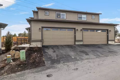 924 NE Paula Dr, Bend, OR 97701