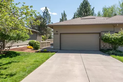 3082 NW Clubhouse Dr, Bend, OR 97703