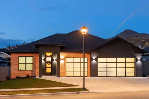 4055 Shamrock Dr, Medford, OR 97504