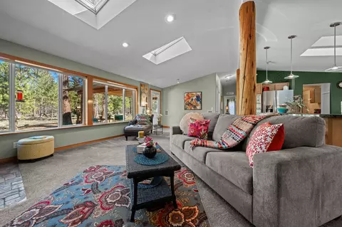 14763 Bluegrass Loop, Sisters, OR 97759 photo 18