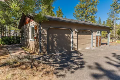 14763 Bluegrass Loop, Sisters, OR 97759 photo 9