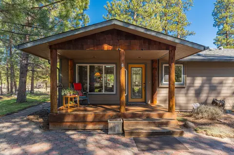 14763 Bluegrass Loop, Sisters, OR 97759 photo 2