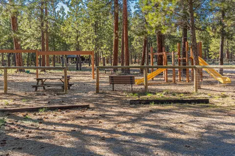 14763 Bluegrass Loop, Sisters, OR 97759 photo 40