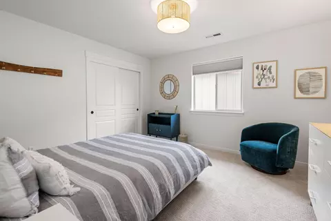 Bedroom - 21163 Clairaway Ave, Bend, OR 97702 photo 6 of 6