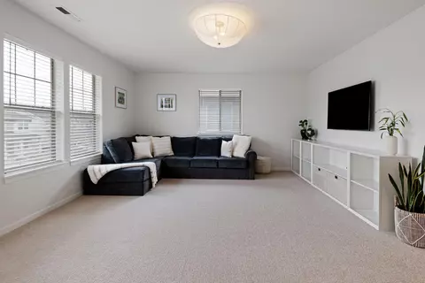 Living - 21163 Clairaway Ave, Bend, OR 97702 photo 4 of 5
