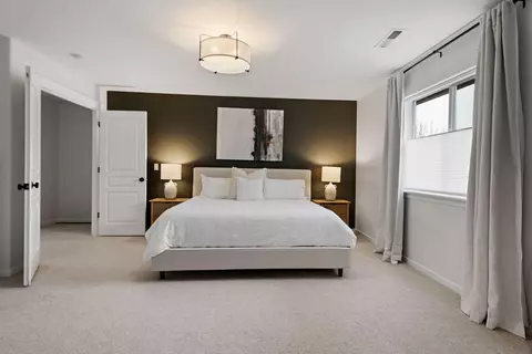 Bedroom - 21163 Clairaway Ave, Bend, OR 97702 photo 2 of 6