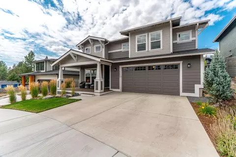 61023 Light Peak Dr, Bend, OR 97702