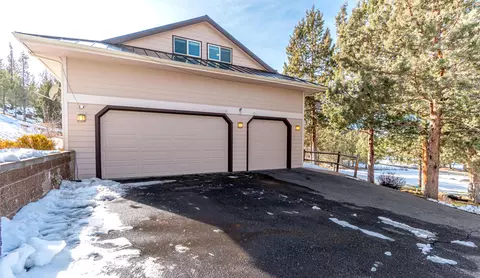 Exterior - 66530 Ponderosa Loop, Bend, OR 97703 photo 6 of 9