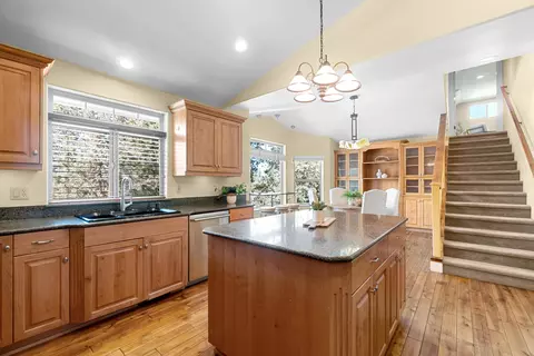 Kitchen - 66530 Ponderosa Loop, Bend, OR 97703 photo 3 of 4