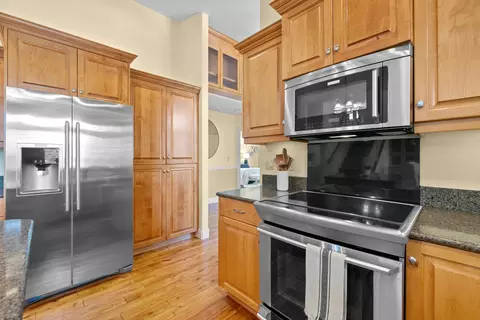 Kitchen - 66530 Ponderosa Loop, Bend, OR 97703 photo 2 of 4