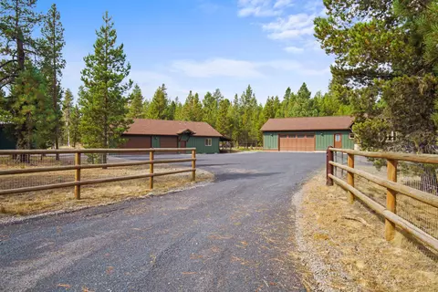 52977 Sunrise Blvd, La Pine, OR 97739