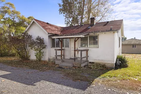 4802 Altamont Dr, Klamath Falls, OR 97603