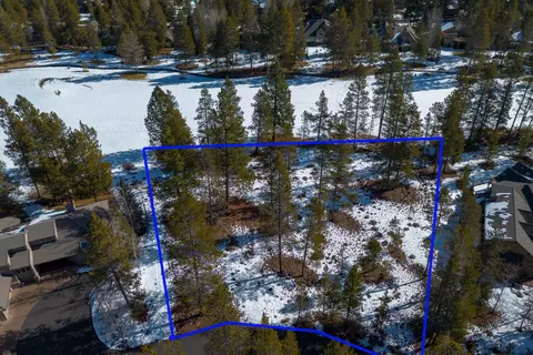 57956 Gray Birch Ct, Sunriver, OR 97707