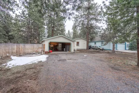 60924 Alpine Dr, Bend, OR 97702 photo 31