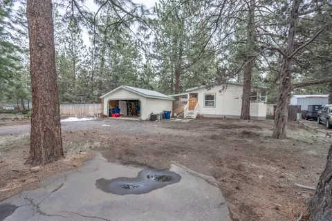 60924 Alpine Dr, Bend, OR 97702
