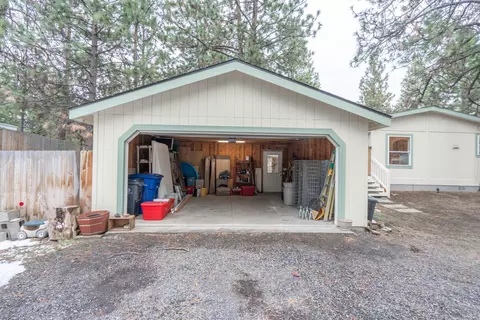 60924 Alpine Dr, Bend, OR 97702 photo 30