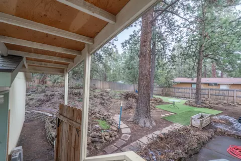 60924 Alpine Dr, Bend, OR 97702 photo 24