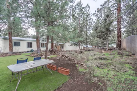 60924 Alpine Dr, Bend, OR 97702 photo 28
