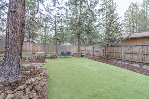 60924 Alpine Dr, Bend, OR 97702 photo 27
