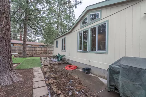 60924 Alpine Dr, Bend, OR 97702 photo 26